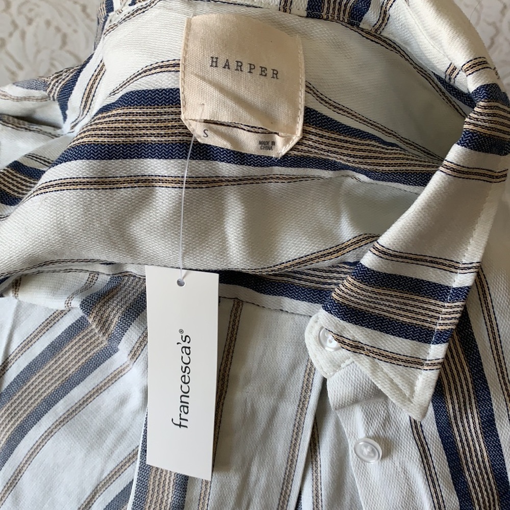 Francesca's Harper Buttoned Shirt - Picture 7 of 9
